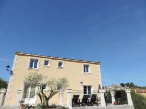 Hotels in Saint-Brès